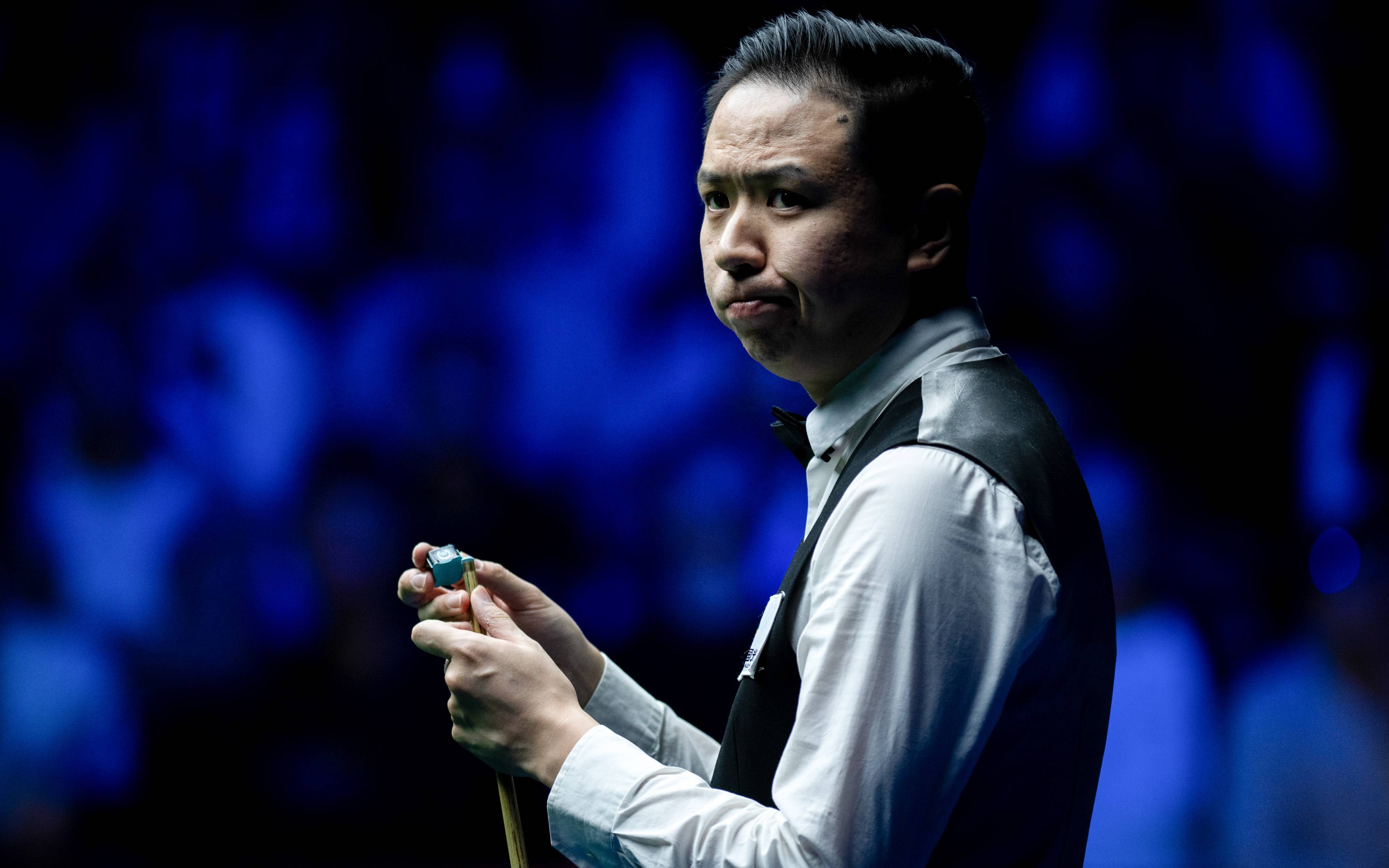 予年轻球员 予年轻球员